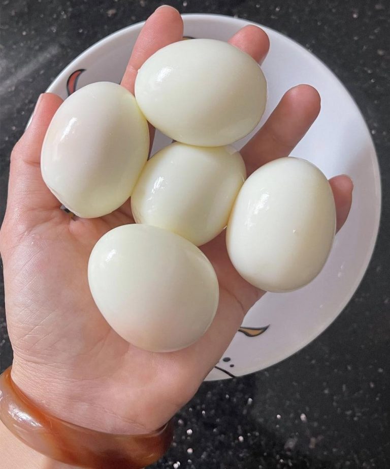 Doctors reveal that eating eggs in the morning causes …. JuliaBy Julia20/03/20263 Mins Read